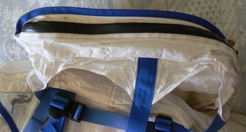 4000b lid zipper