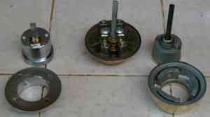 lock_outside_in_apart